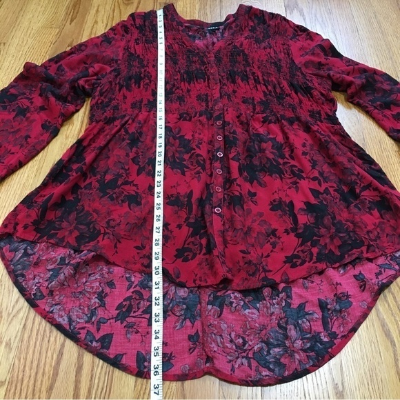 Torrid Babydoll Twill Smocked Button Front V-neck long sleeve Red Floral Tunic - Picture 14 of 16